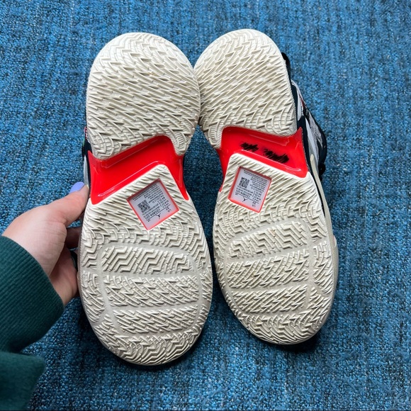 Jordan Why Not Zer0.3 GS Sneakers in White Black Crimson - Picture 8 of 9